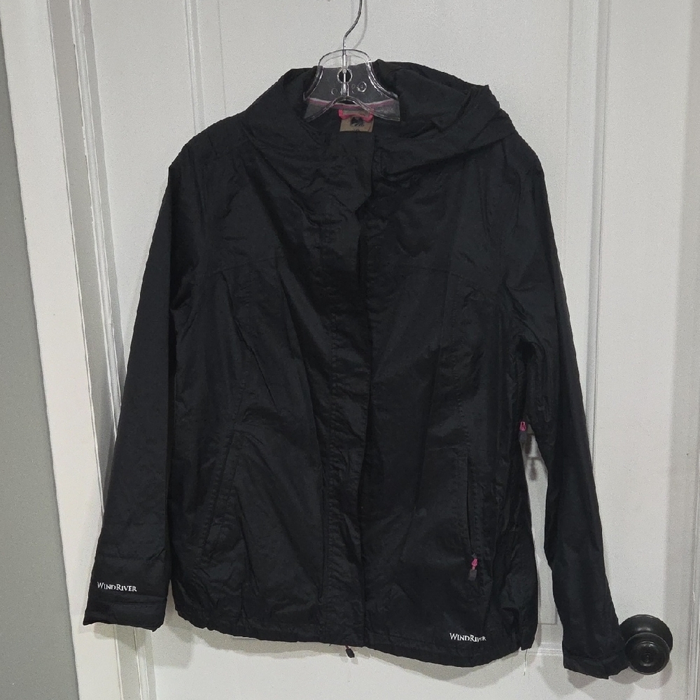 Wind River Women's Windbreaker